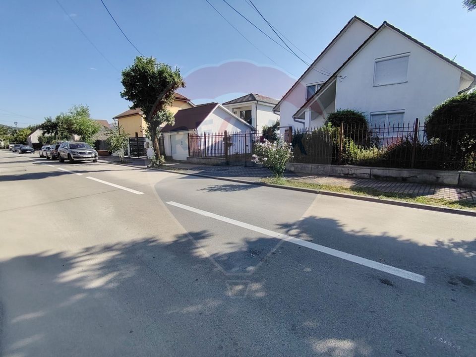 8 room House / Villa for sale, Central area