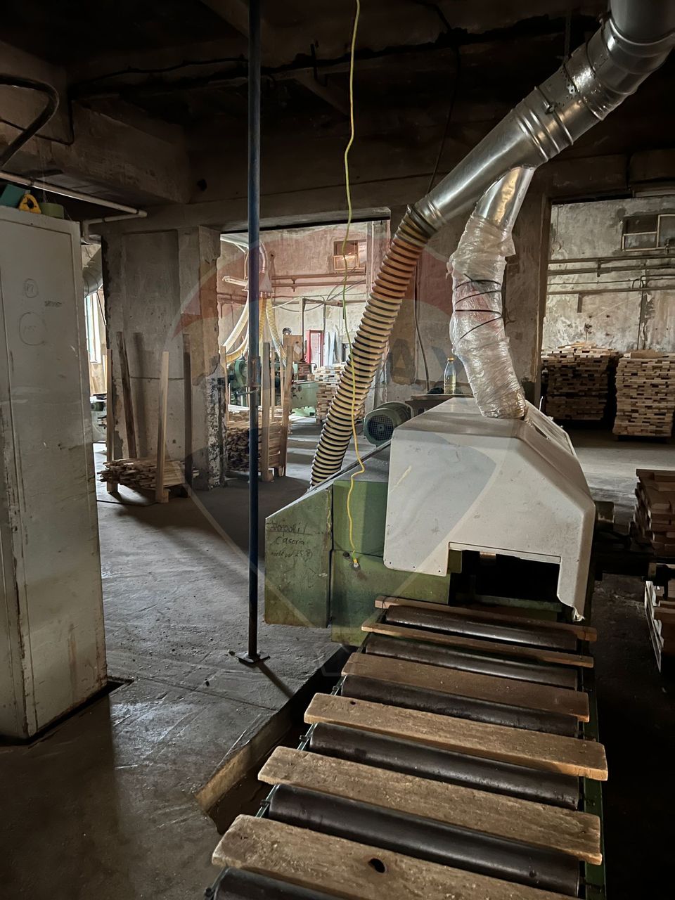 Spațiu industrial de 7,756mp de vânzare