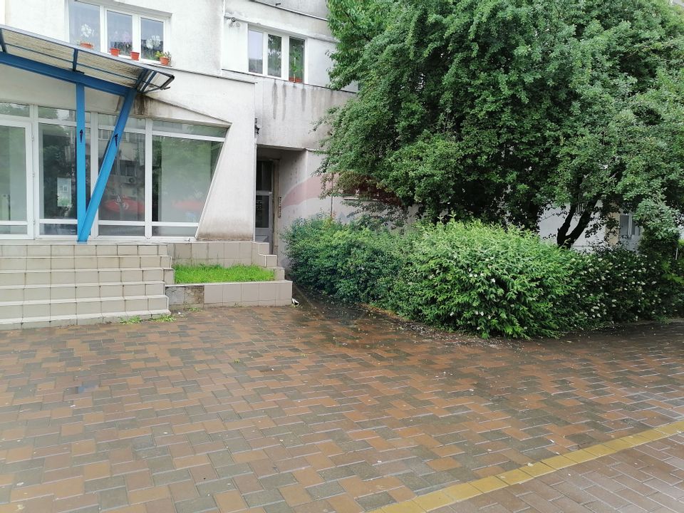 70sq.m Commercial Space for rent, Alexandru cel Bun area