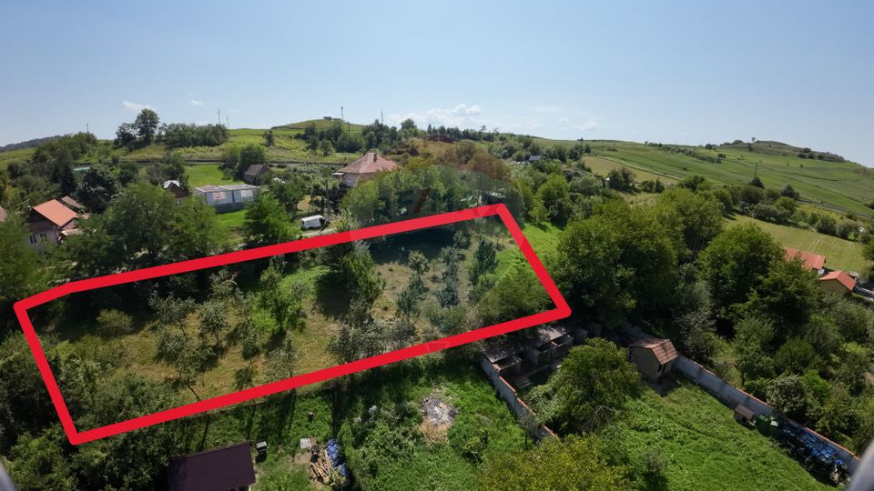 Land 3,000sqm Hetiur / Strada Principala