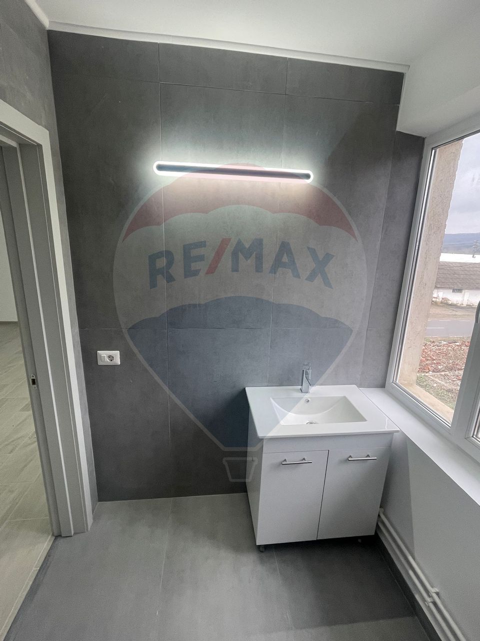 437sq.m Commercial Space for rent