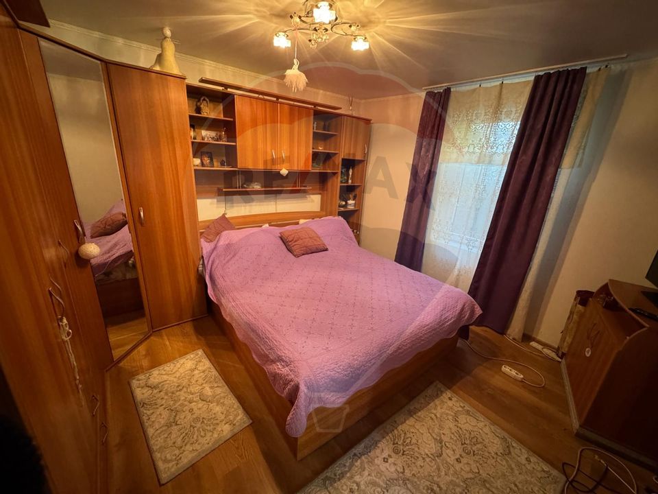 6 room House / Villa for sale, Sud area