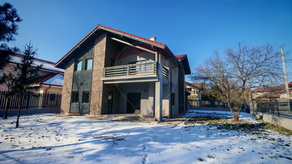 4 bedroom villa for sale I Corbeanca I Blue Lagoon