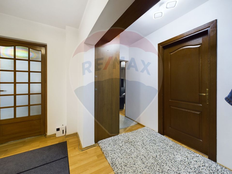 Apartament 4 camere Parc Sebastian