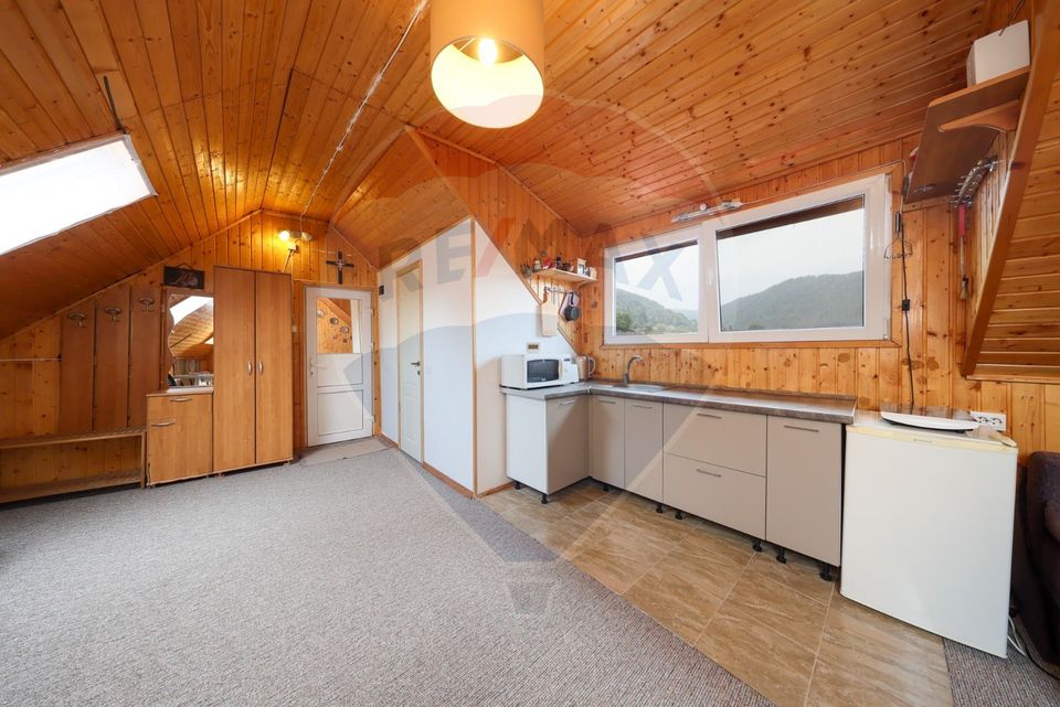 Vilă cu 3 camere, de vânzare, în zona Centrul Istoric!