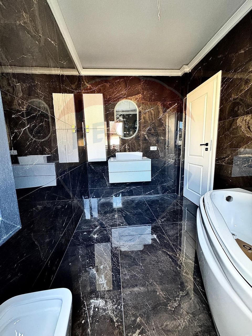 Buftea - Vilă nouă cu 5 camere, 3 băi, 141 mp utili, finisaje premium