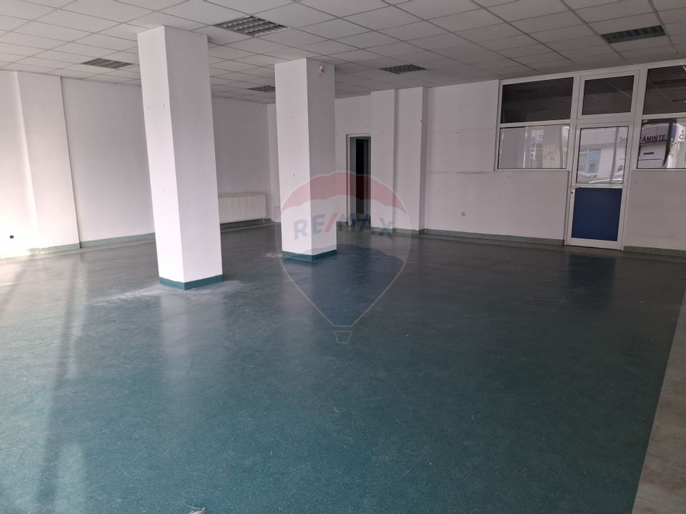 100sq.m Commercial Space for rent, Aurel Vlaicu area