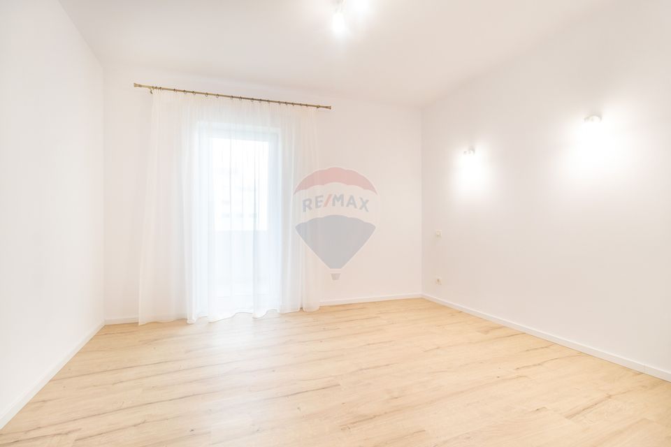 Prima inchiriere, totul nou 3 camere si parcare subterana, Petrom City