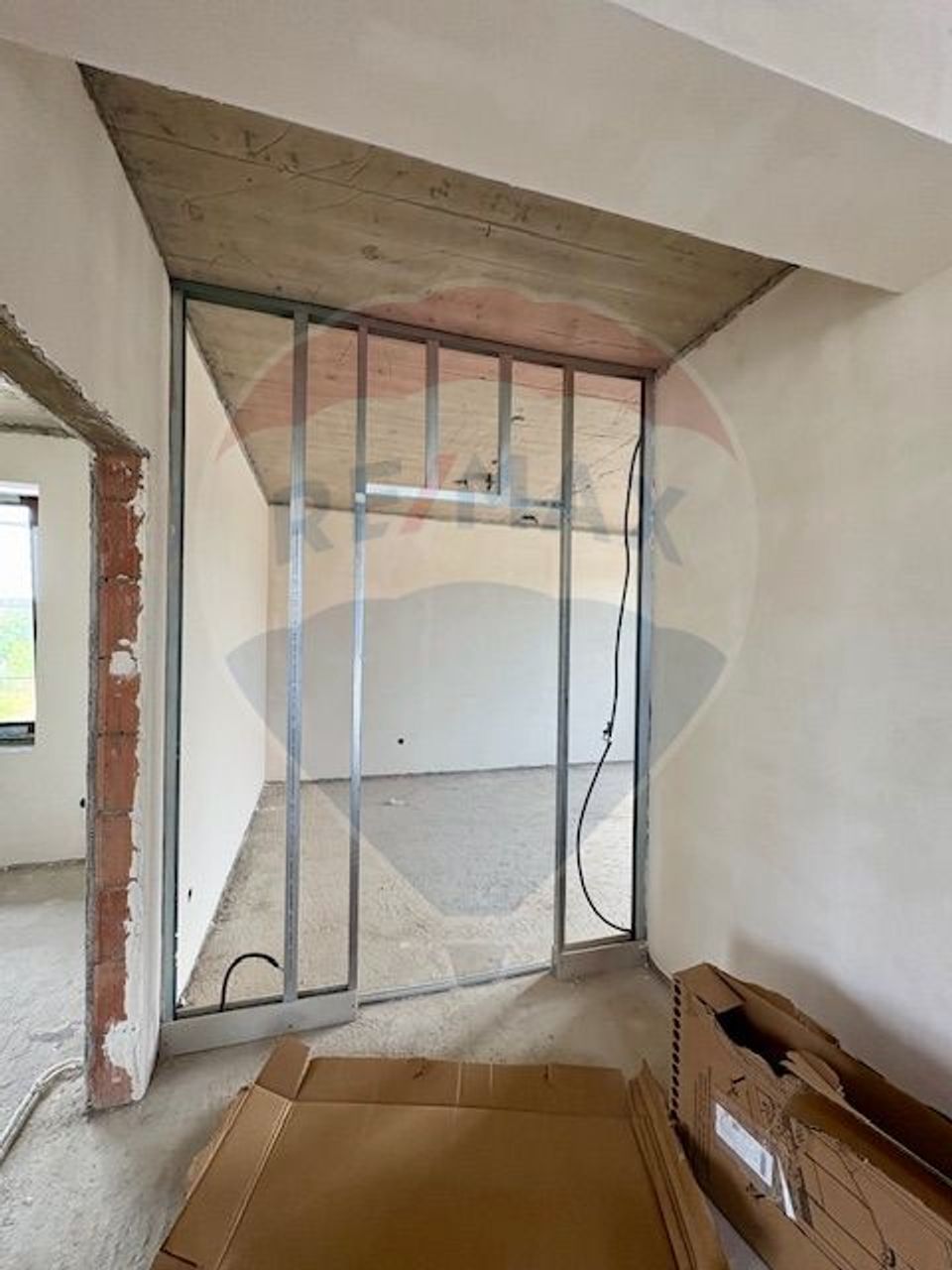 Vilă frumoasa cu 5 camere, 700 mp currte si pompa de caldura - Saftica