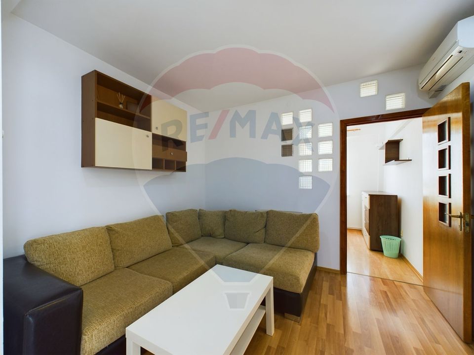 3 room Apartment for rent, Grivitei area