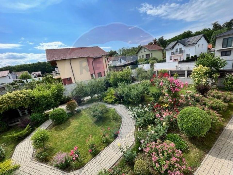 Vilă de închiriat  5 camere str. Gentianei, Sibiu