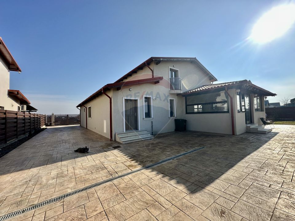 7 room House / Villa for sale