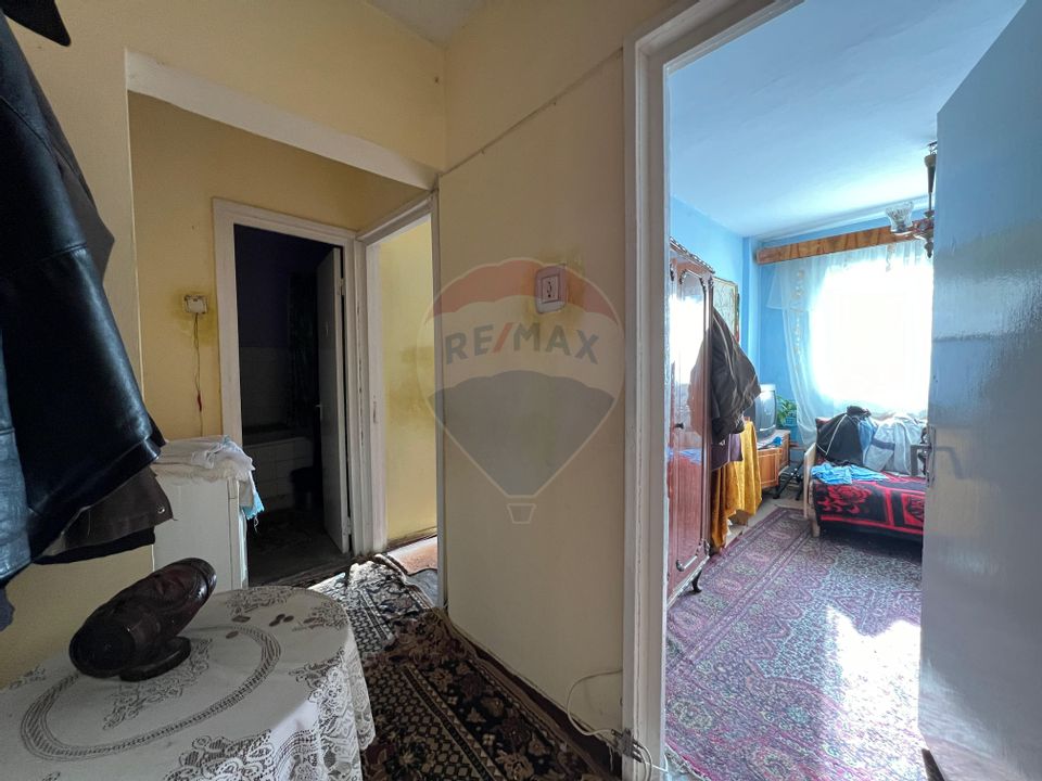 Apartament cu 3 camere de vanzare Calea Republicii. Pret REDUS