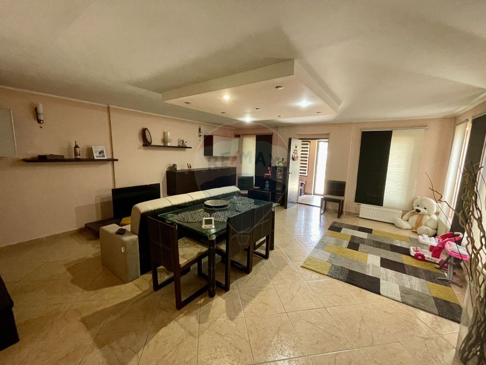 4 room House / Villa for sale