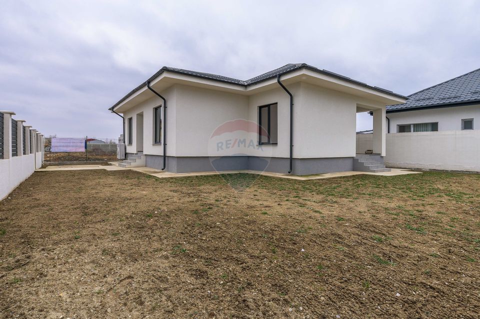 Casă modernă – eficiență energetică și confort, gata de mutare