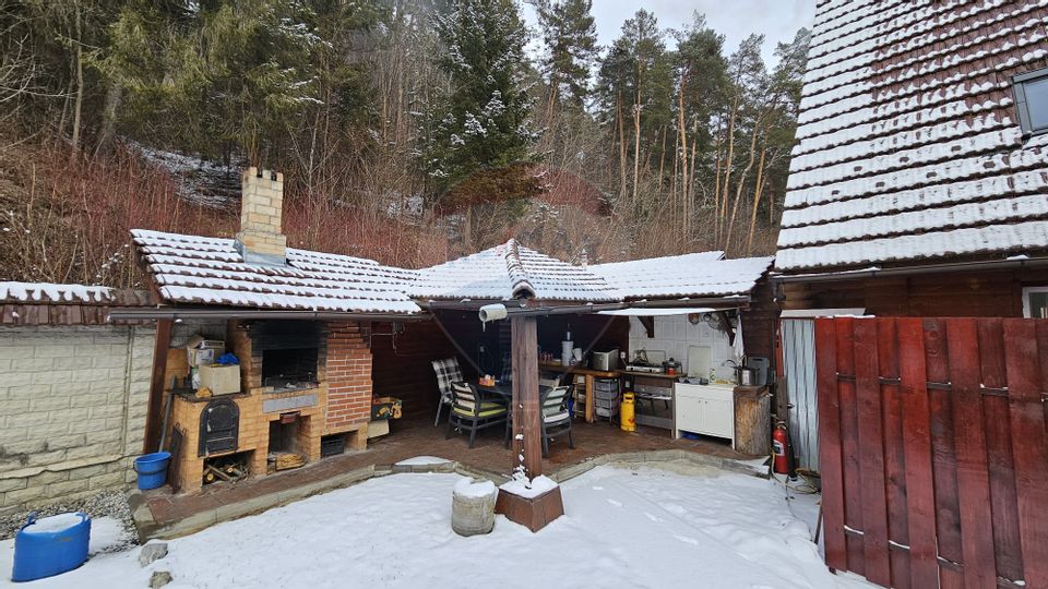 Vilă de lux cu 4 camere de vânzare în Câmpulung Moldovenesc, Suceava