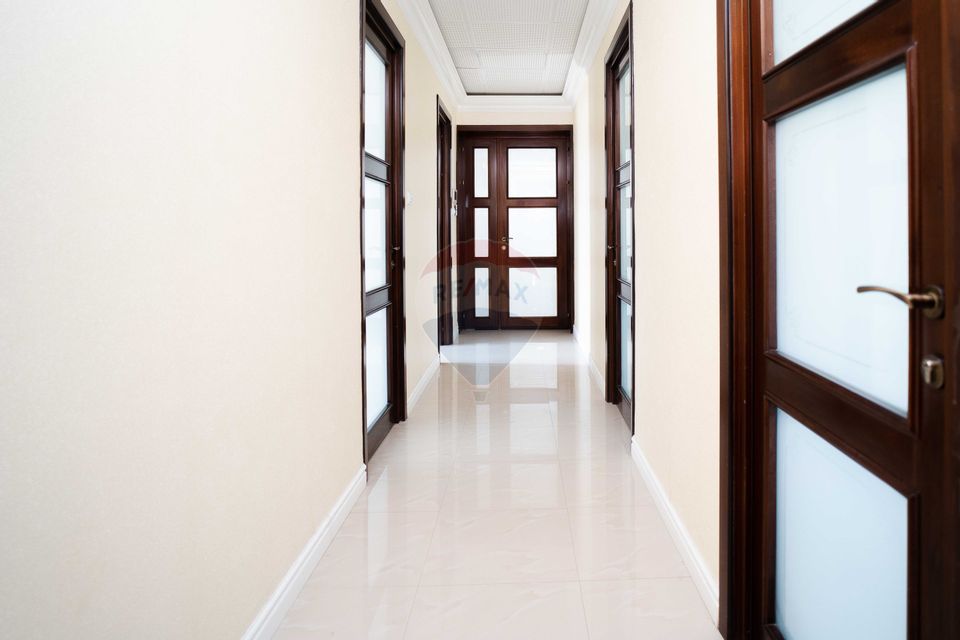 Spațiu de birouri de 360mp de vânzare în zona Galata