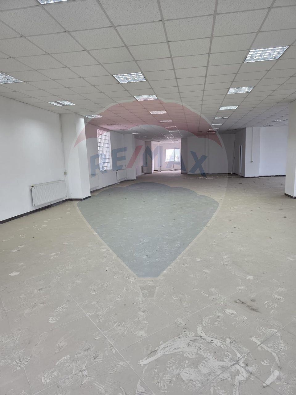 2,246sq.m Commercial Space for sale, Central area