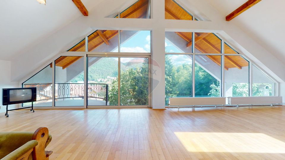 530sq.m Commercial Space for rent, Ultracentral area