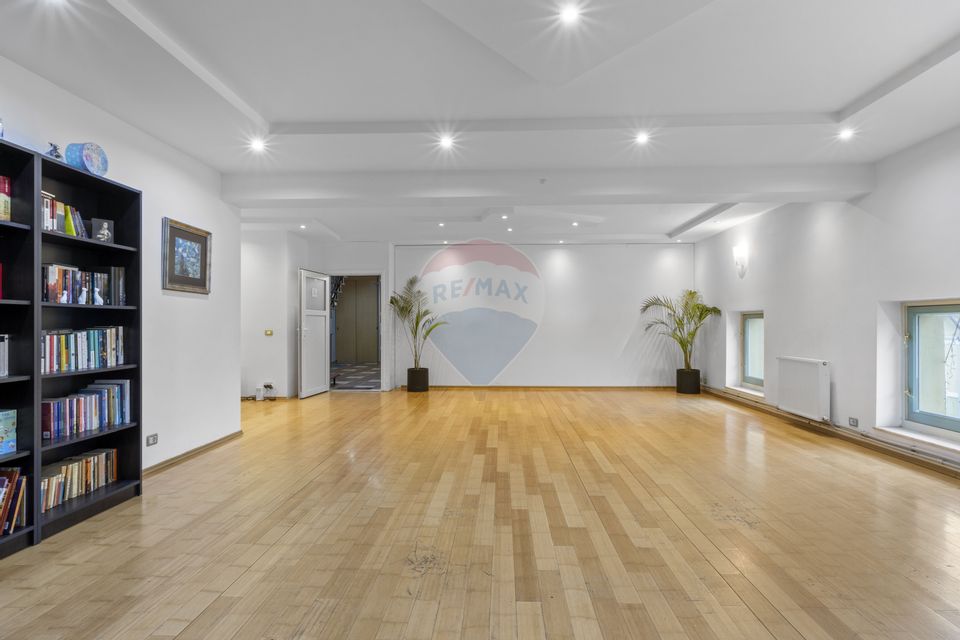 4 room Apartment for sale, Ultracentral area