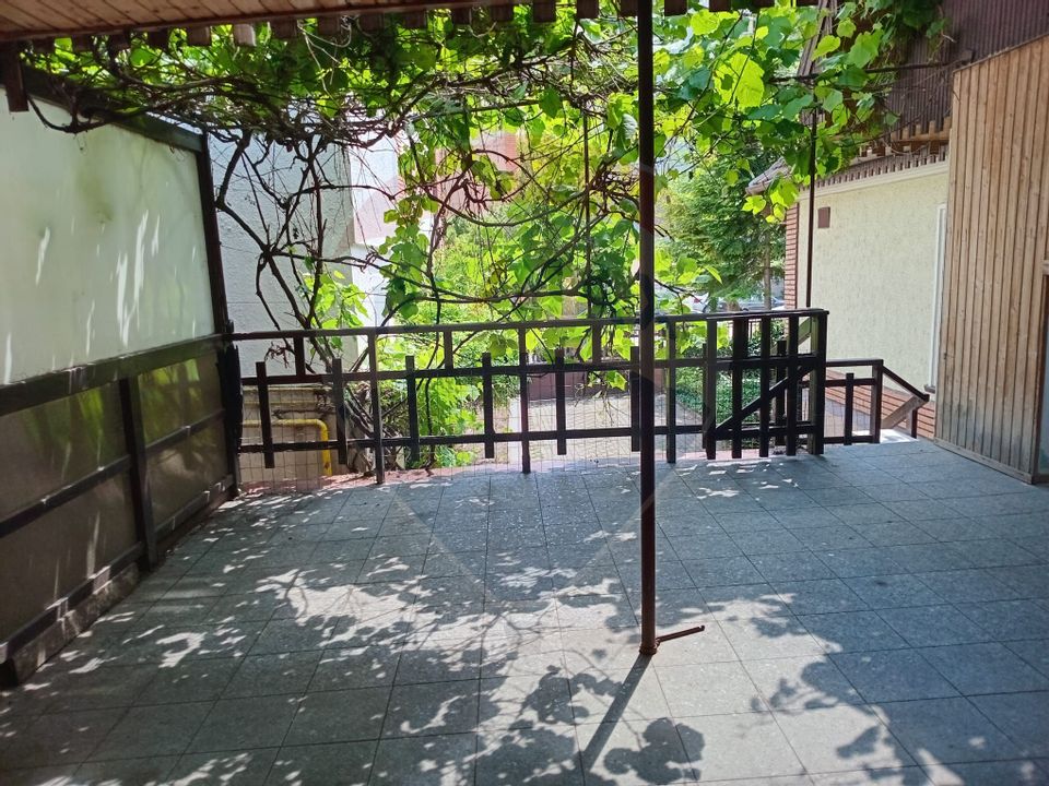 6 room House / Villa for sale, Romanilor area