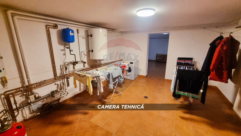 10 room House / Villa for sale, Independentei area