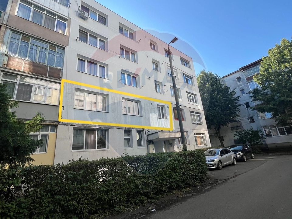 Apartament cu 2 camere decomandate de vânzare în zona Narcisa