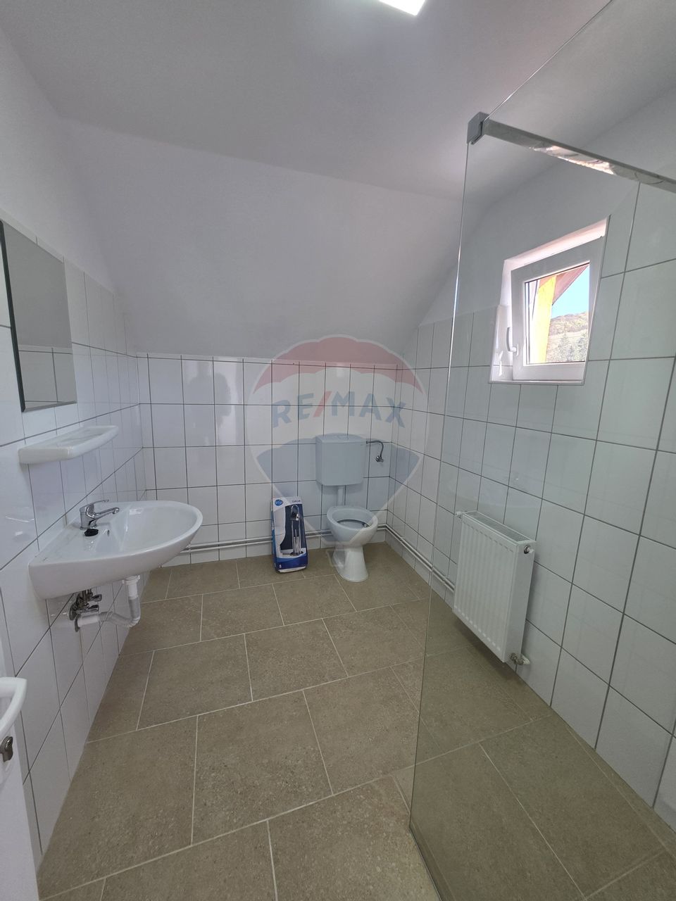 Spațiu comercial de închiriat în zona Vasia