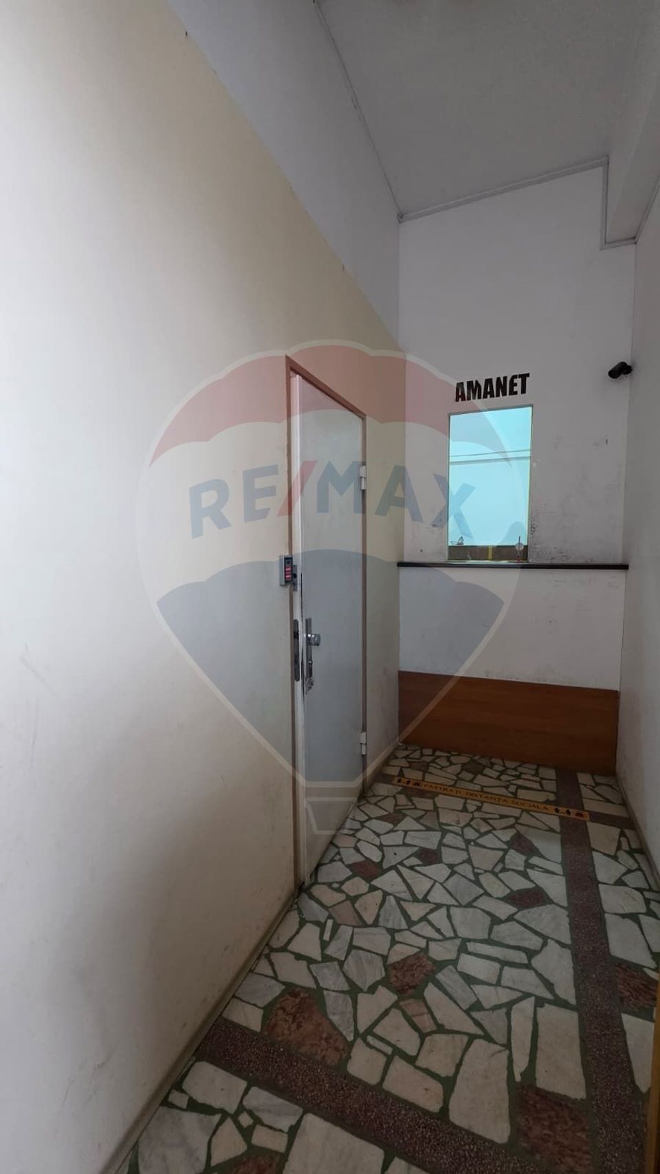 40sq.m Commercial Space for rent, Vitrometan area