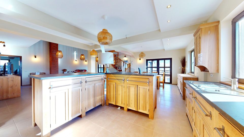 7 room House / Villa for sale