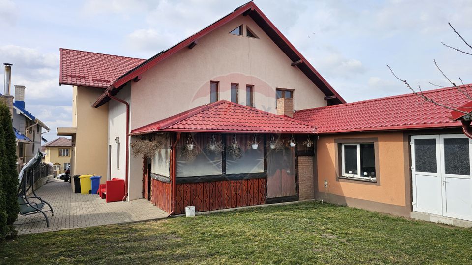 6 room House / Villa for sale