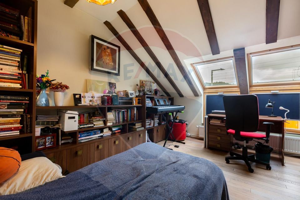 Casă la cheie ! 4 camere de vânzare la cateva minute de centru