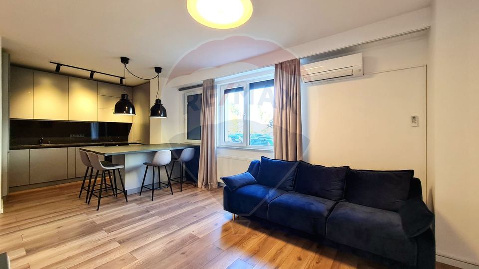 Apartament de lux cu 2 camere de închiriat în zona Sopor