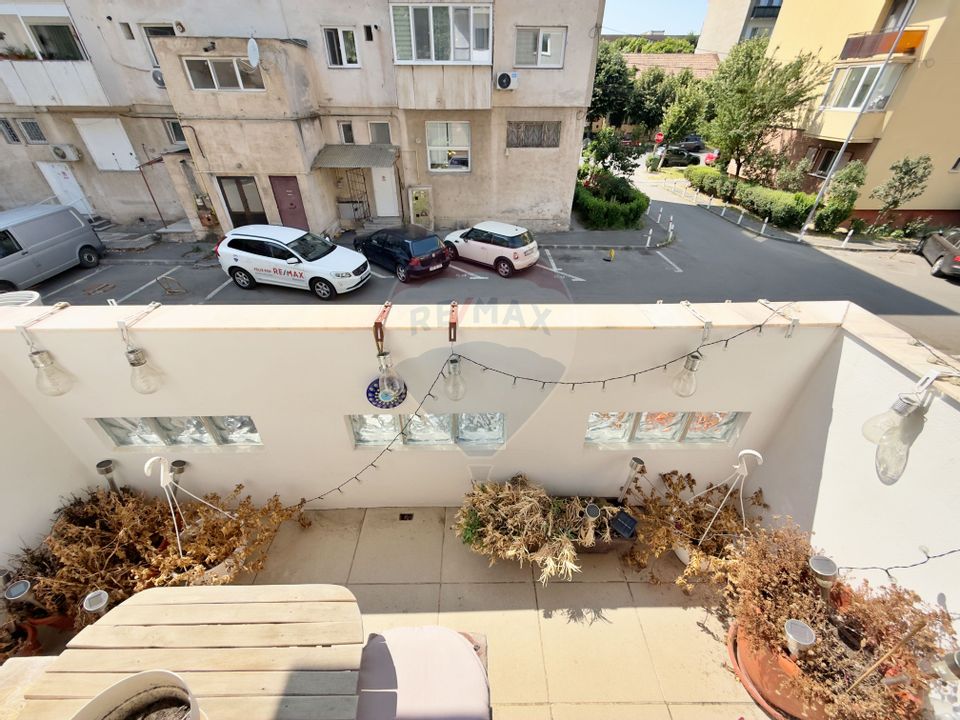 4 room Apartment for rent, Central area