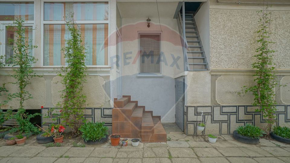 5 room House / Villa for sale