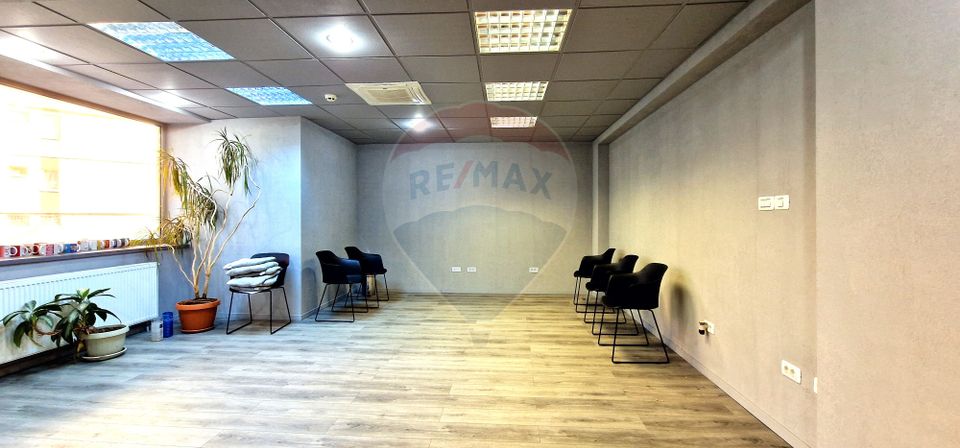 70sq.m Office Space for rent, Centrul Civic area