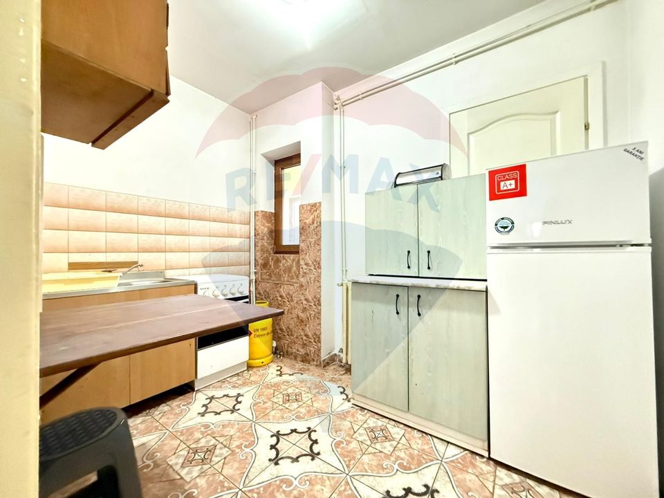 5 room House / Villa for sale, Republica area