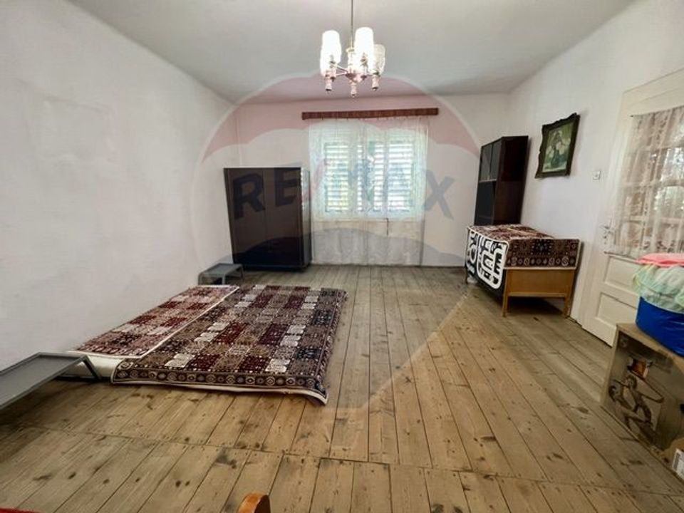 Apartament la casa de vanzare