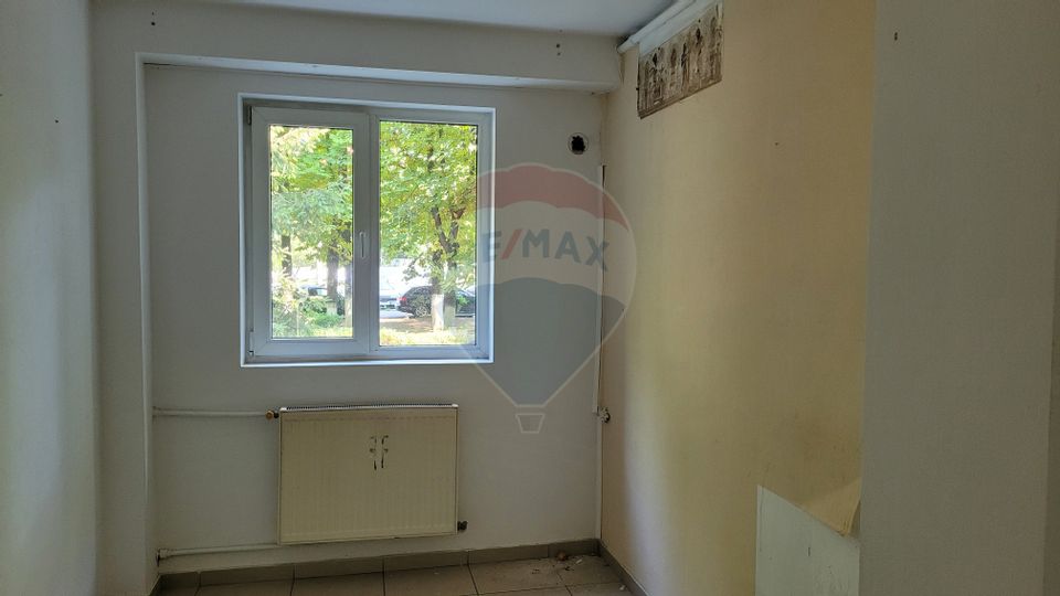 Apartment 4 rooms ground floor / Drumul Taberei 29