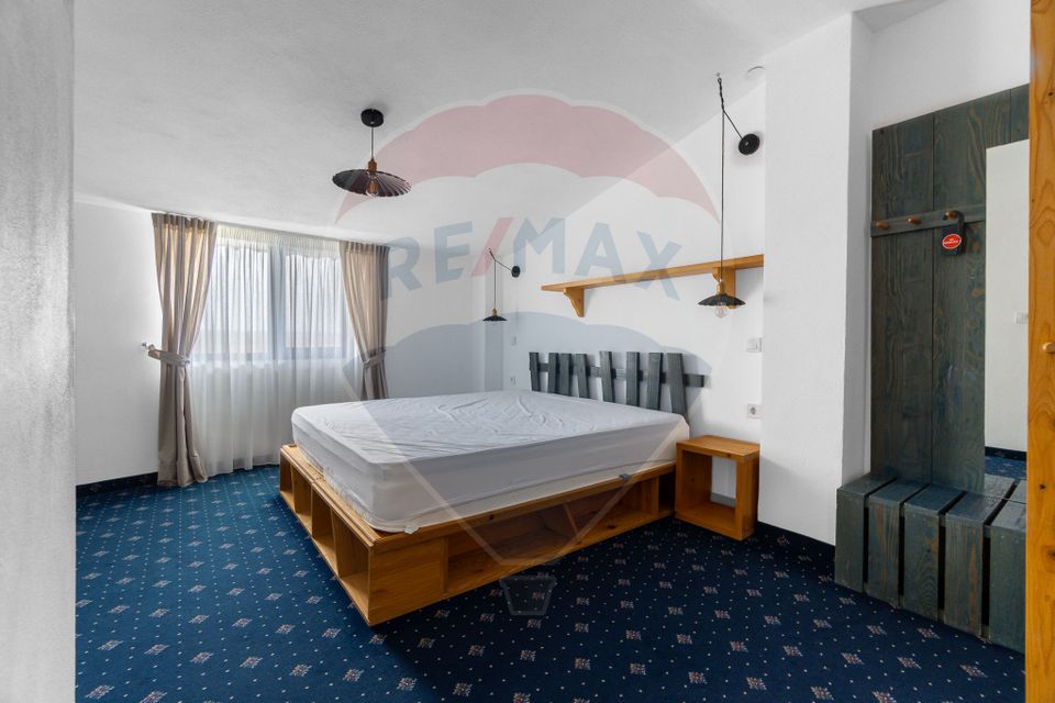 39 room Hotel / Pension for sale