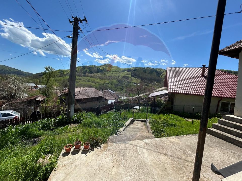 Casa bunicilor, cu gradina, Lera, Buzau!