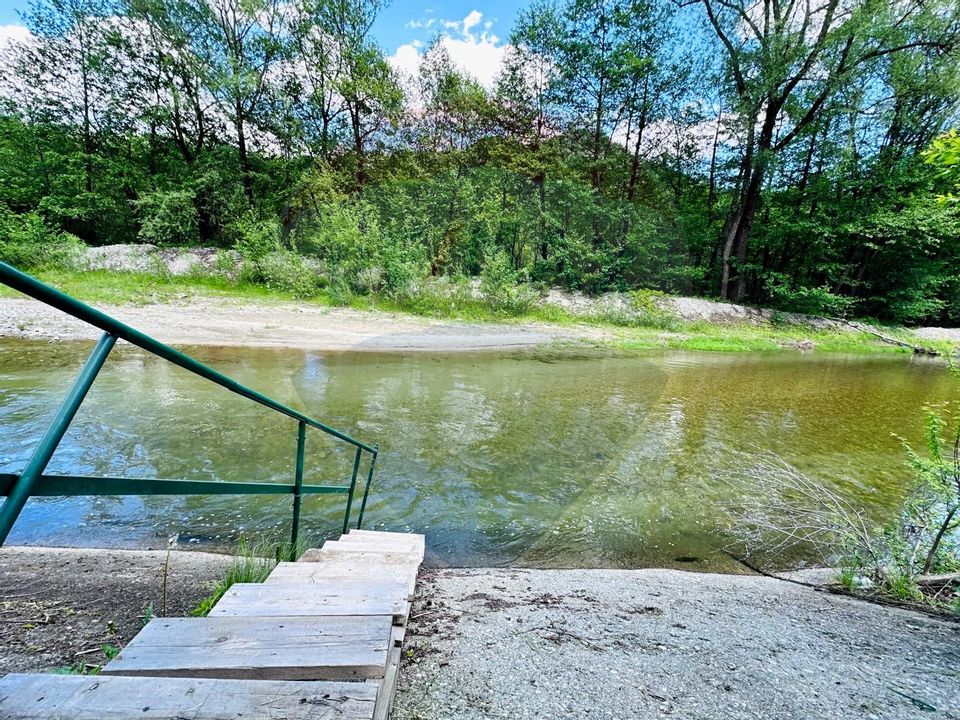 Pensiune + Vila pe malul raului Lotru-Malaia,Valcea