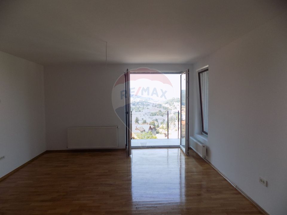 Apartamente Lux, Dobrogeanu Gherea