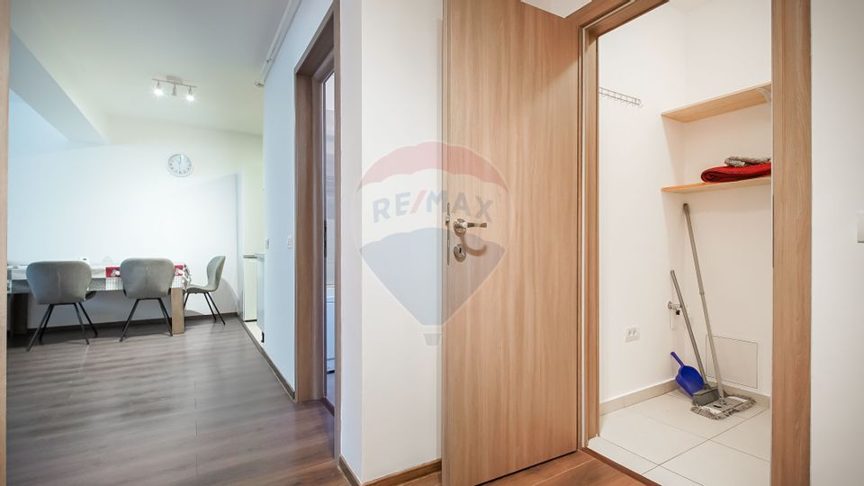 Apartament de 2 camere de închiriat în zona Tractorul