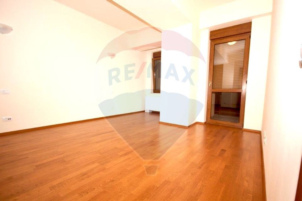 3 room Apartment for rent, Aviatiei area