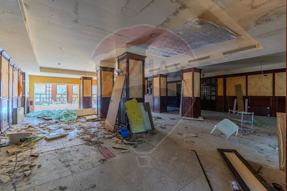 Activ Hotelier SubEvaluat | 18.000 mp construiti | 3 ha teren | BRASOV