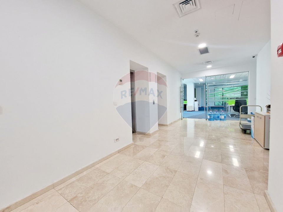 Class A office space 500 sqm Romana Square