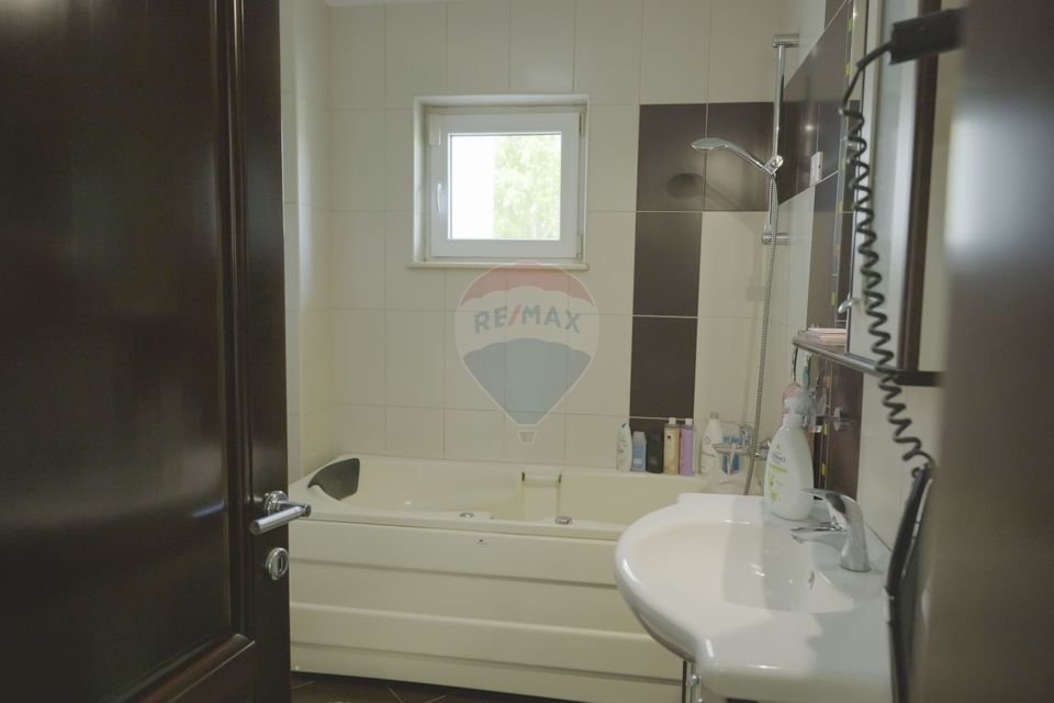 7 room House / Villa for sale