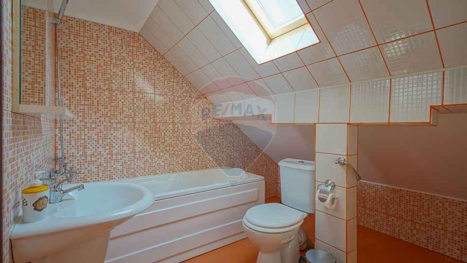 Casă / Vilă de vânzare în Râșnov, afacere-Pensiune clasificată