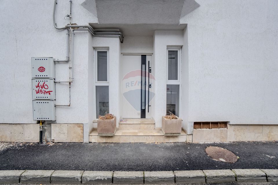 2 room Apartment for sale, Centrul Istoric area